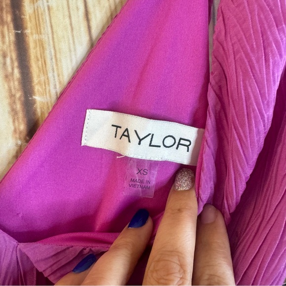 Taylor Women's Sleeveless V-Neck Side-Slit Orchid Stretch Maxi Dress Size XS - Picture 15 of 15